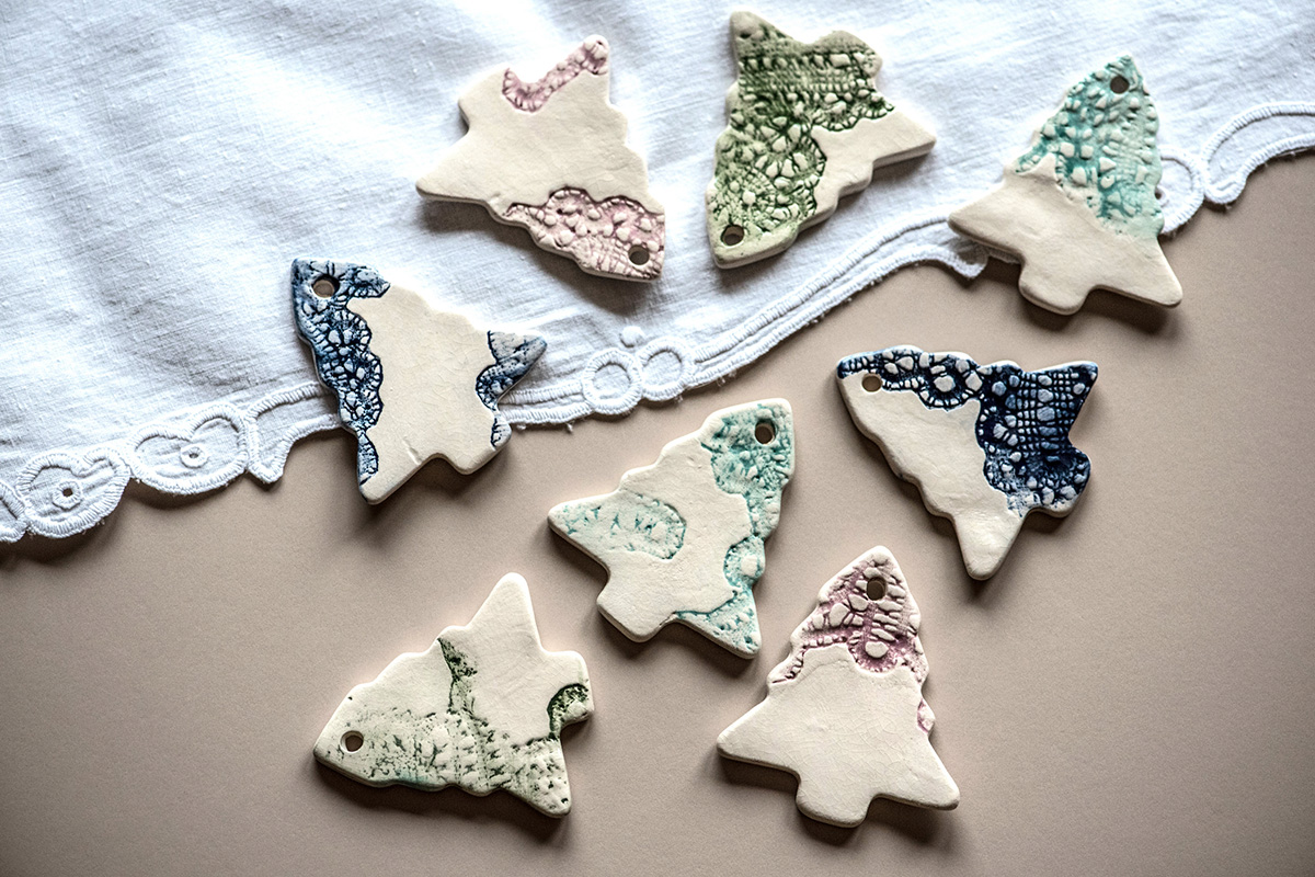 7 ideas para tus manualidades de bolas de Navidad