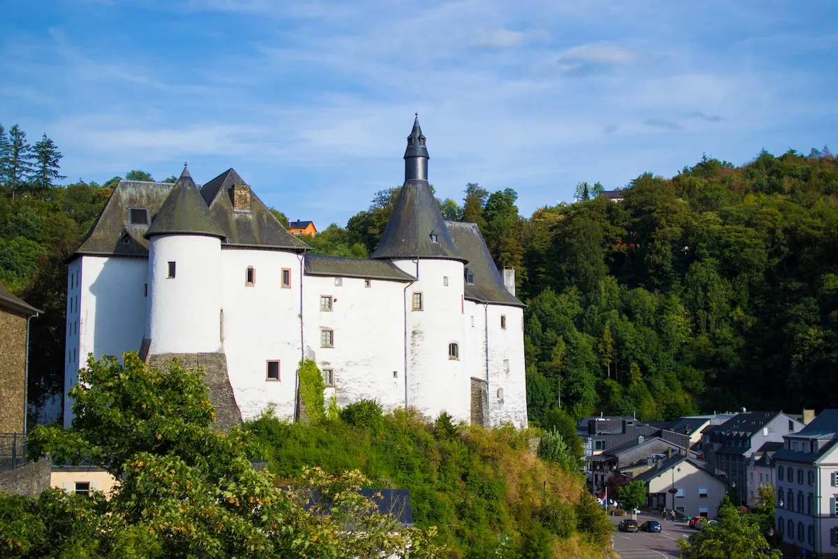 Qué ver en Clervaux, el pueblo que parece salido de un cuento de hadas, Castillo de Clervaux